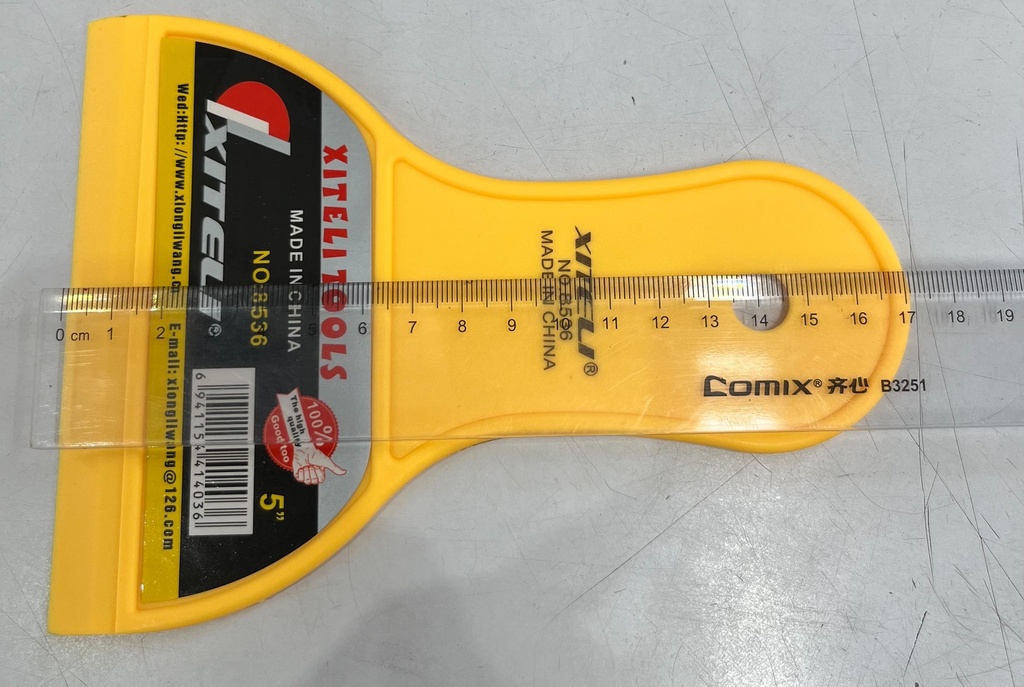 เกียงโป๊วสี พลาสติกหน้าปาดบาง 5" 5801-3 XITELI