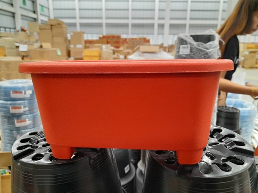 [1001162] -กระถางต้นไม้ รางยาว 9" PVC สีน้ำตาล