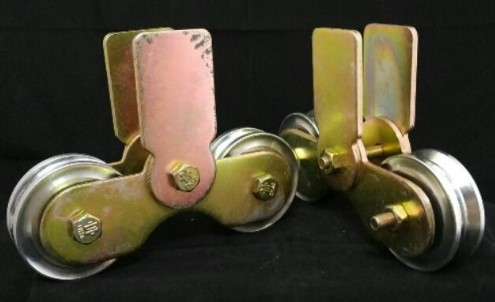 [1004833] ล้อประตูคู่ ร่องU 0968 3 ขาธรรมดา